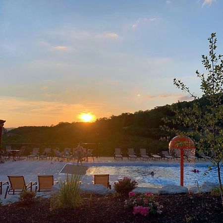 Chateau On The Cove Branson Exterior foto